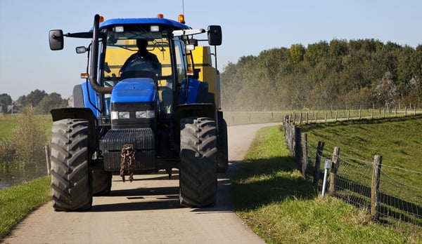 Tractor para el transporte en carretera