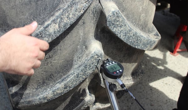 ¿Existen soluciones para la excentricidad de los neumáticos de tractor?