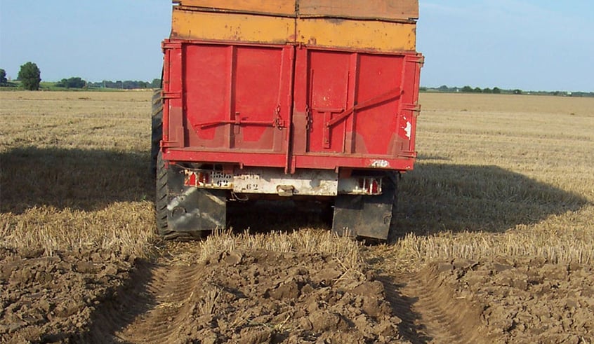 La compactación superficial está relacionada con los neumáticos de los remolques