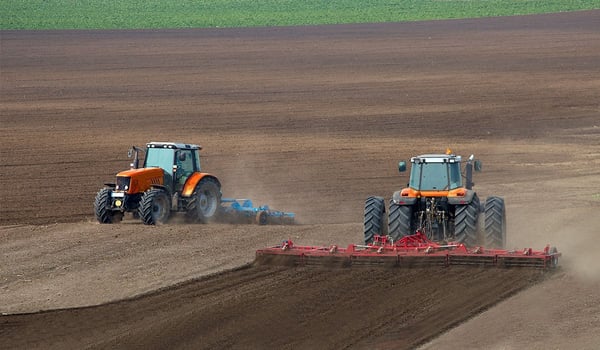 Consecuencias de un tamaño incorrecto de neumáticos agrícolas