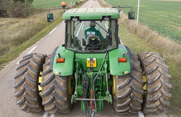Neumáticos agrícolas en ruedas gemelas por carretera