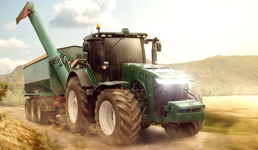 La velocidad influye enormemente en el desgaste de los neumáticos de tractor