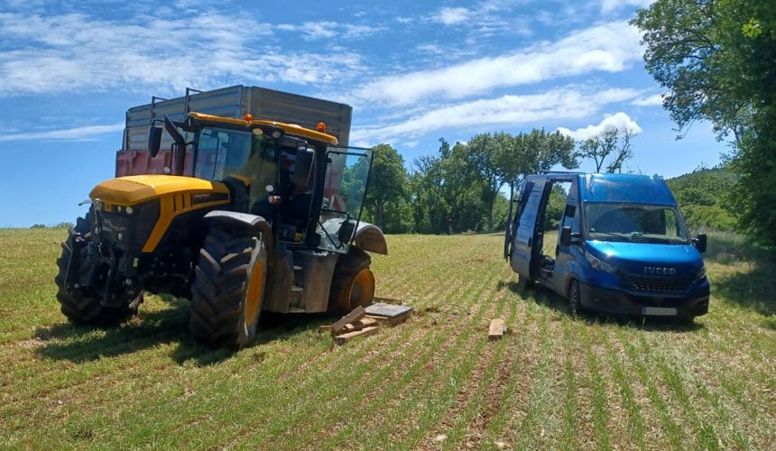 Reparación tras un desllantamiento en un terreno en pendiente