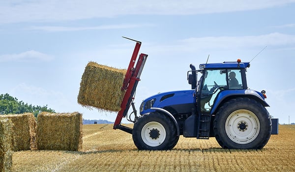 Cuál es el impacto del cargador frontal en mis neumáticos agrícolas