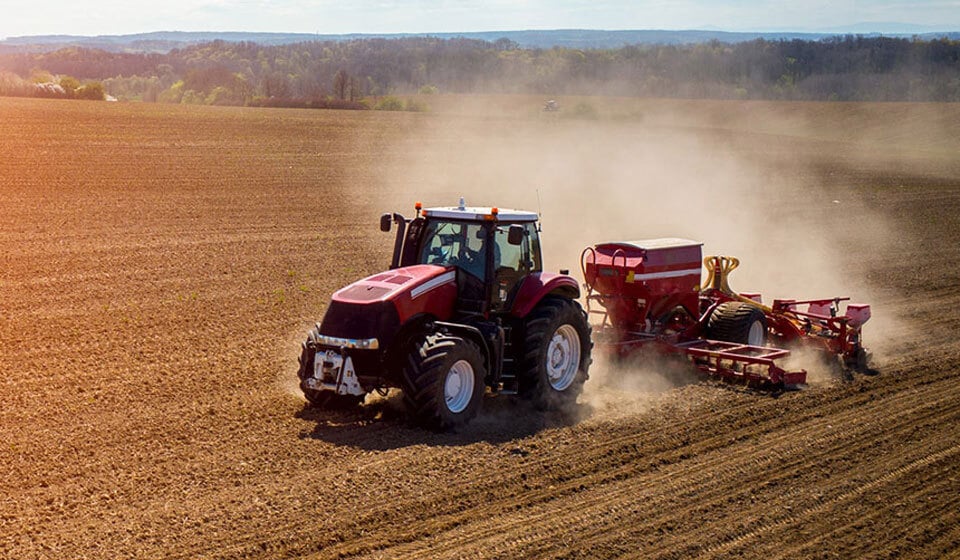 Neumáticos anchos Maxi Traction IF para optimizar la relación peso-potencia de tu tractor
