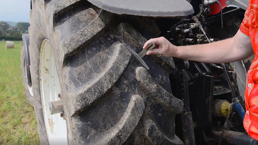 5 claves para gestionar el desgaste de los neumáticos de tractor